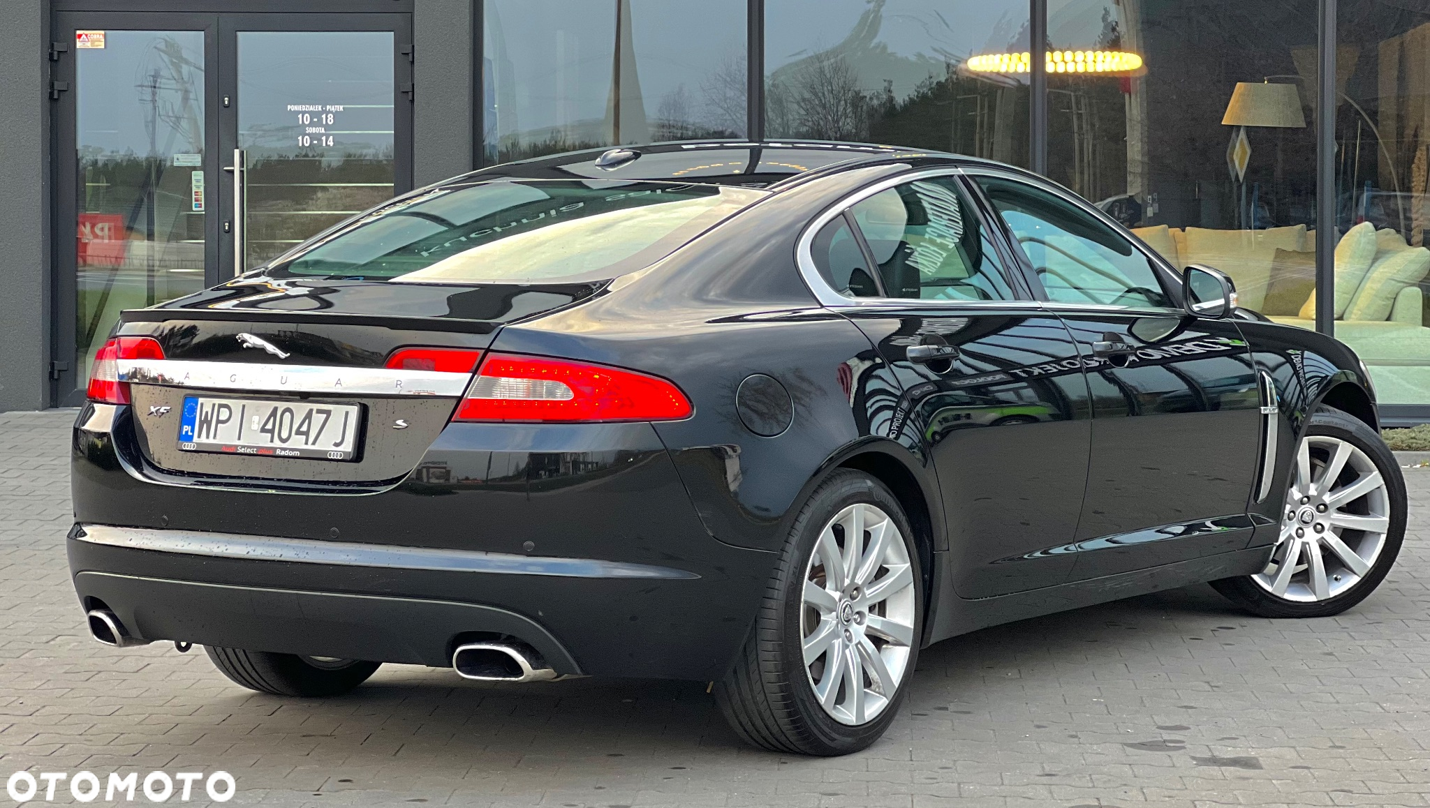Jaguar XF 2.7 V6 D Premium Luxury - 14