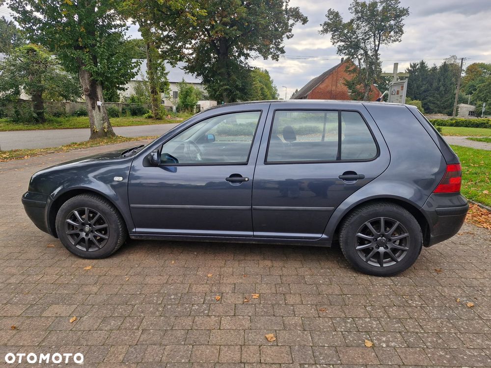 Volkswagen Golf 1.6 Comfortline - 8