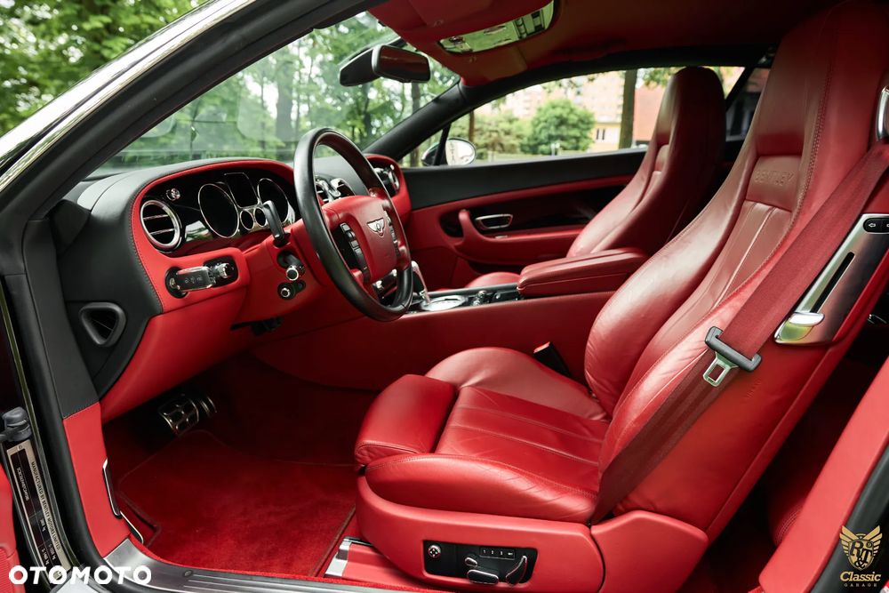 Bentley Continental GT Standard - 36
