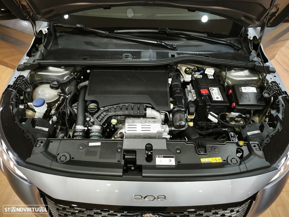 Peugeot 208 PureTech 100 GT - 14