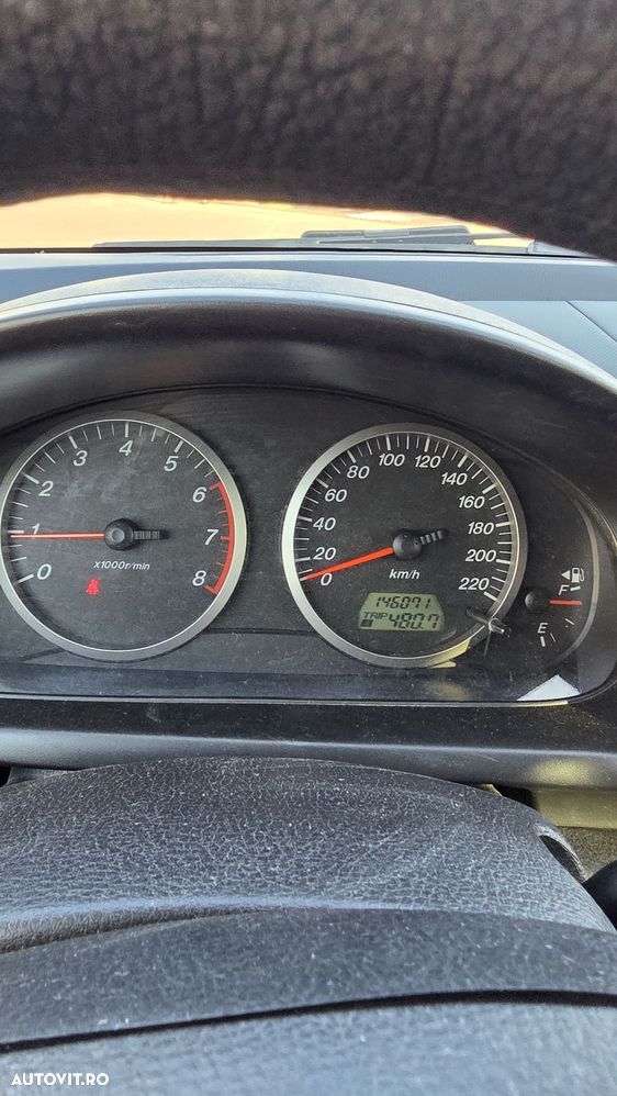 Mazda 2 - 6