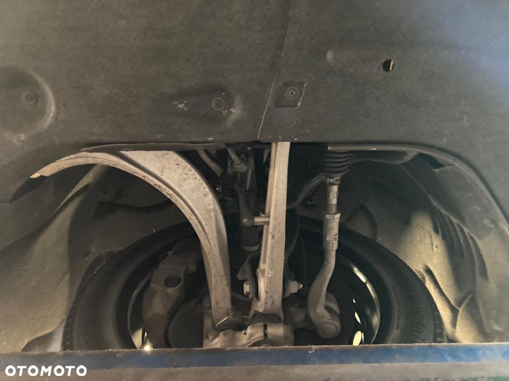 Audi A8 4.2 FSI L Quattro - 36