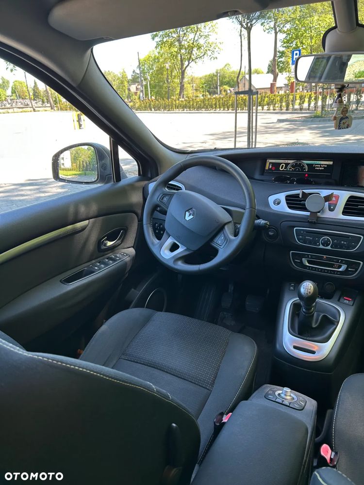 Renault Grand Scenic 1.9 dCi FAP Exception - 22