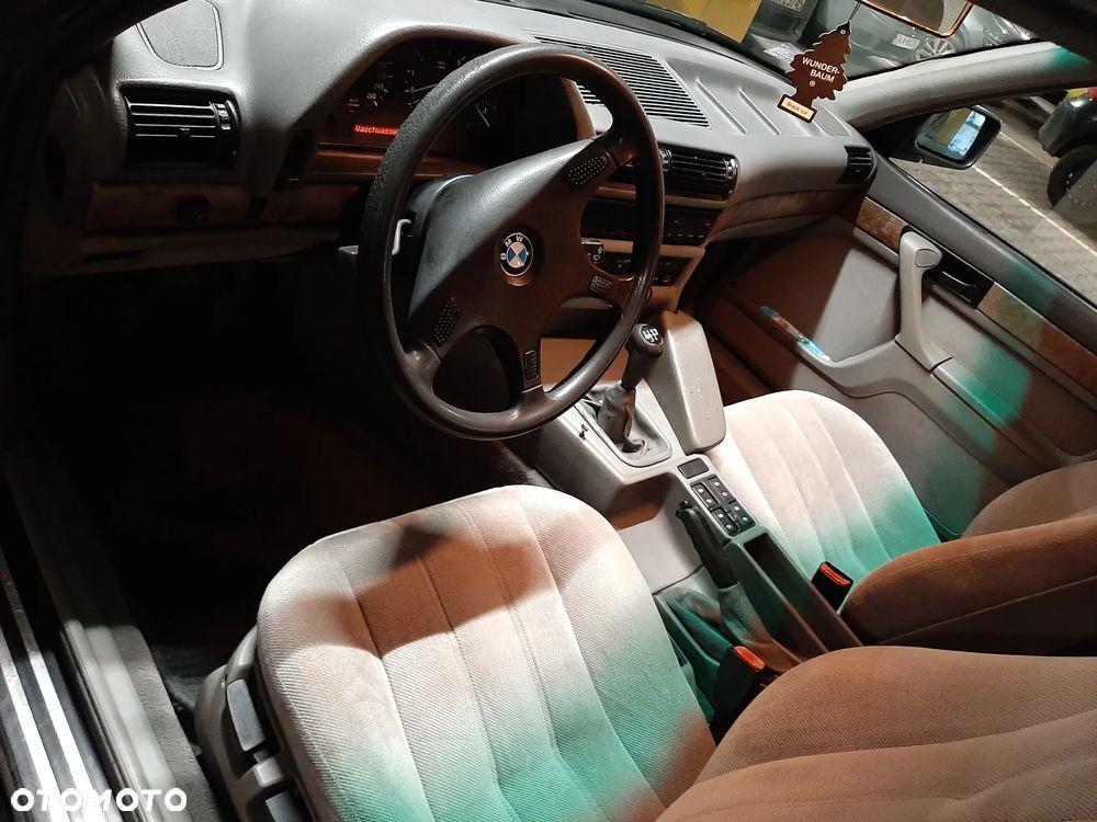 BMW Seria 7 730i - 13