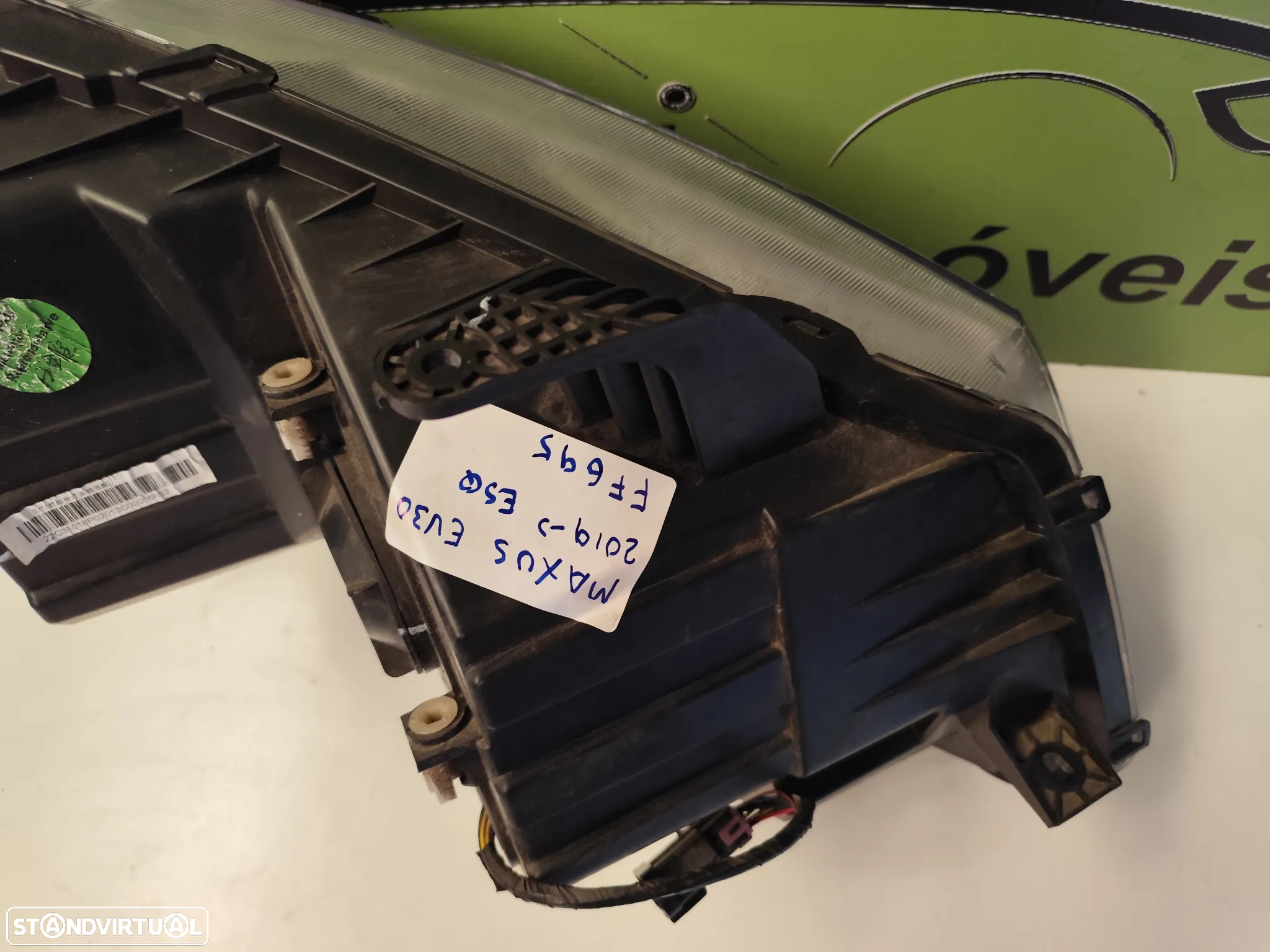 MAXUS EV30 FAROL ESQUERDO - FF695 - 10
