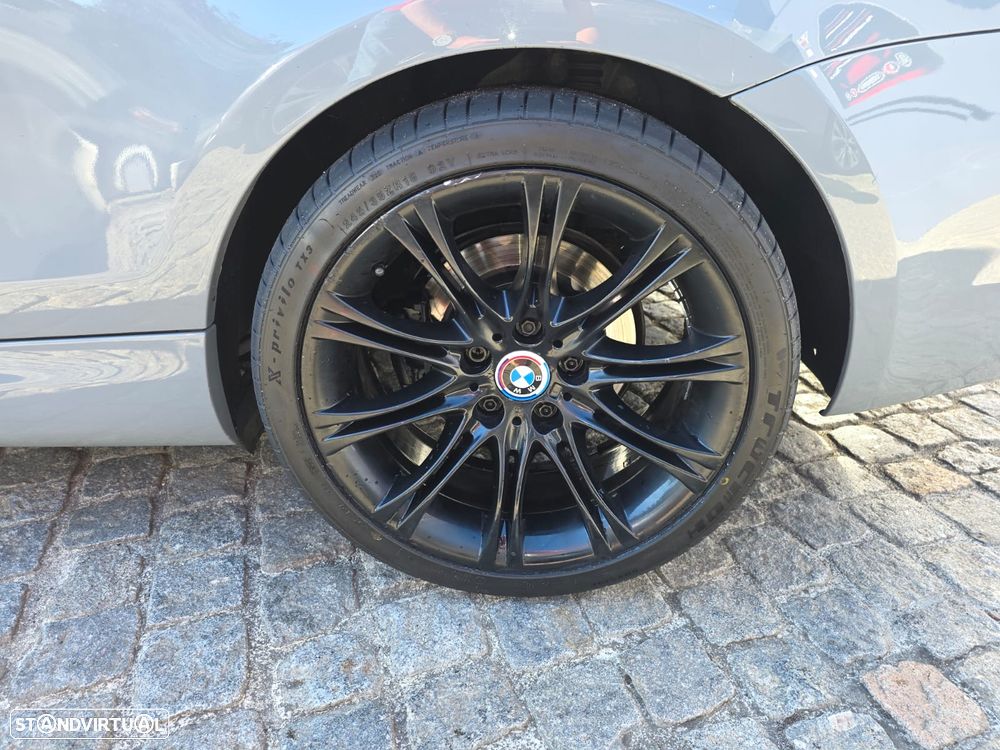 BMW 118 d Limited Edition Lifestyle c/ M Sport Pack - 14
