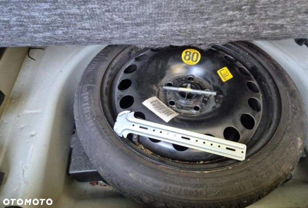 Opel Astra 1.2 T Business Elegance S&S - 9