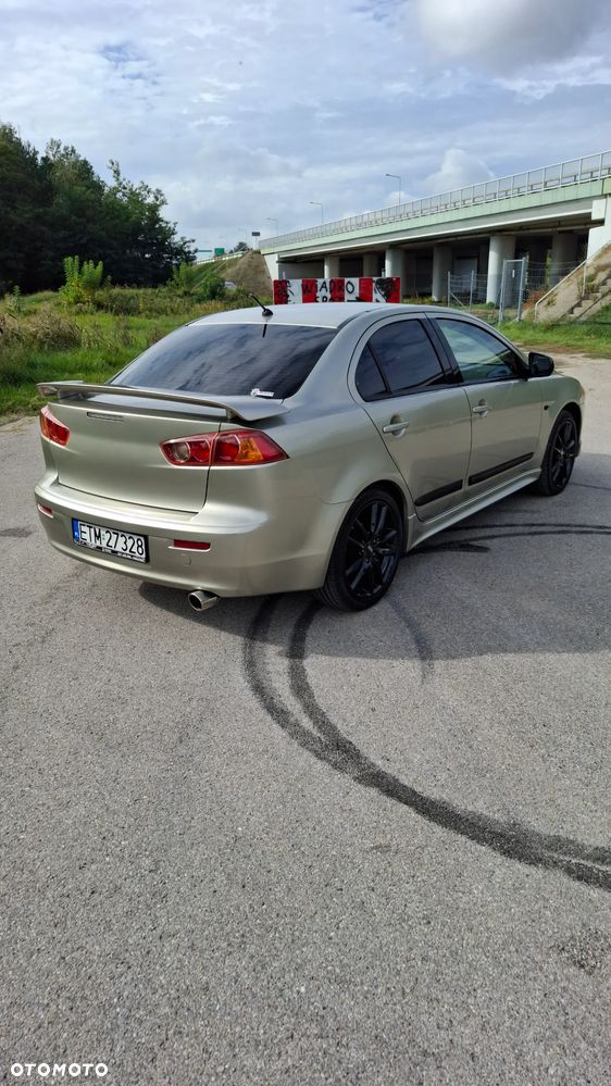 Mitsubishi Lancer 1.8 Invite - 9