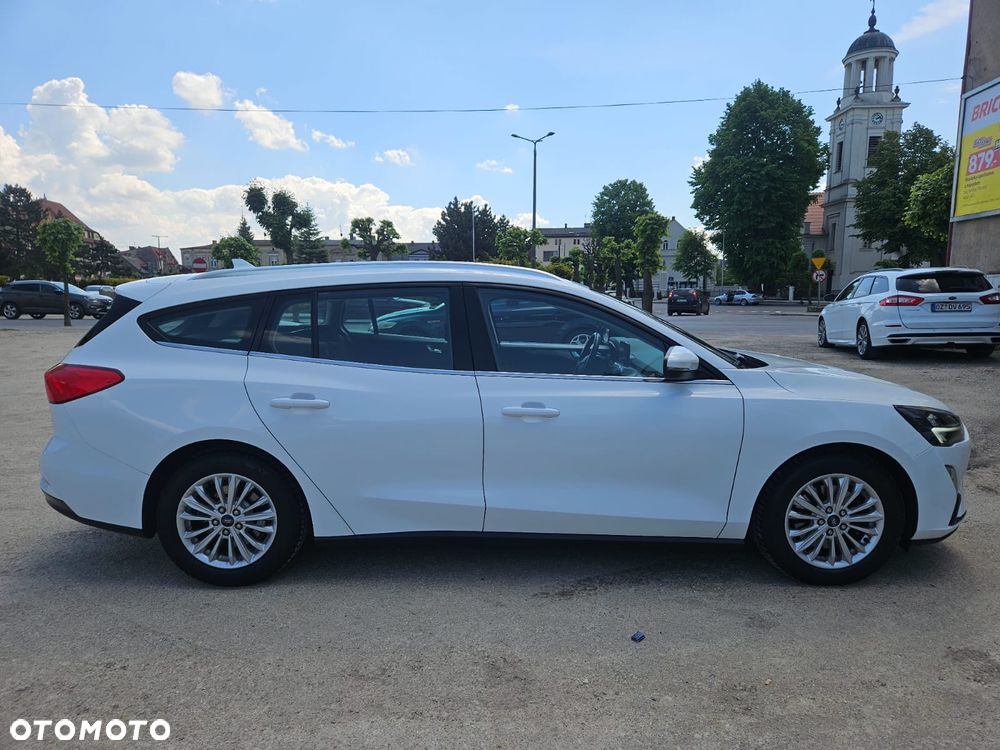Ford Focus - 8