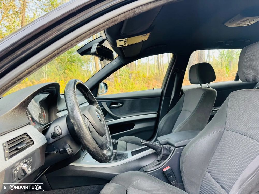 BMW 320 d Pack M - 20