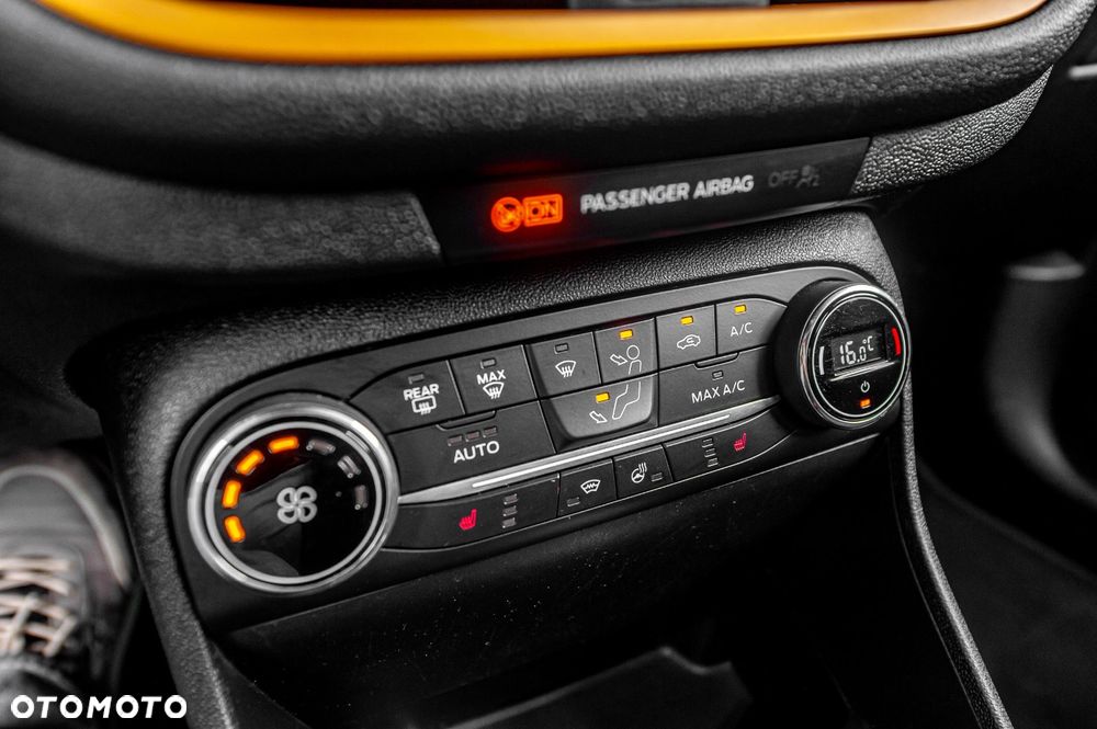 Ford Fiesta 1.0 EcoBoost S&S ACTIVE COLOURLINE - 33