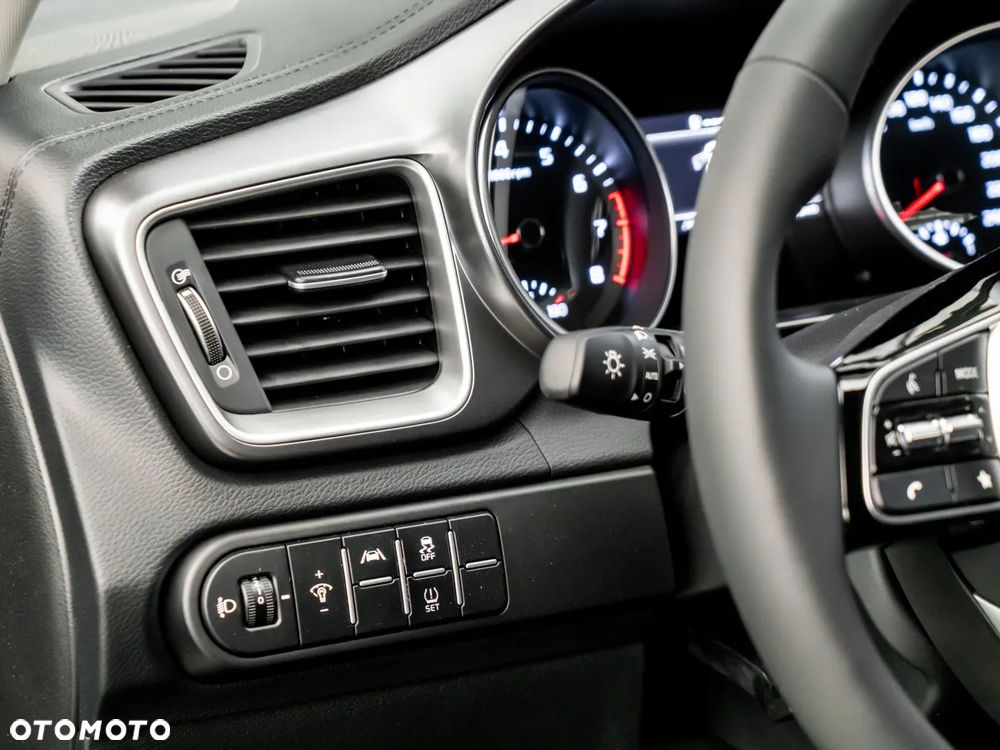 Kia XCeed 1.5 T-GDI M - 15