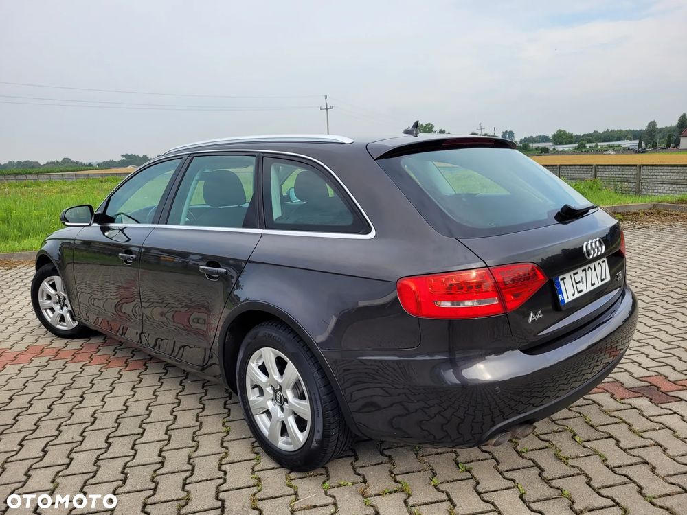 Audi A4 Avant 2.0 TDI Quattro - 9