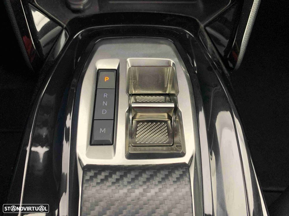 Peugeot 2008 1.2 Hybrid Allure e-DCS6 - 9