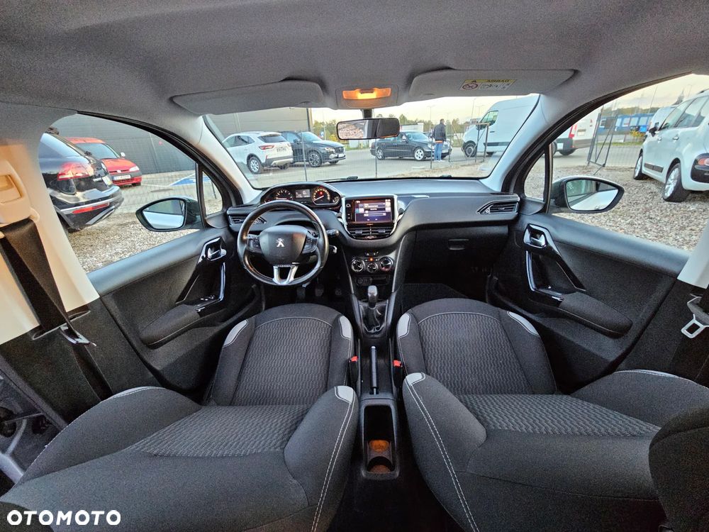 Peugeot 208 82 PureTech Style - 9