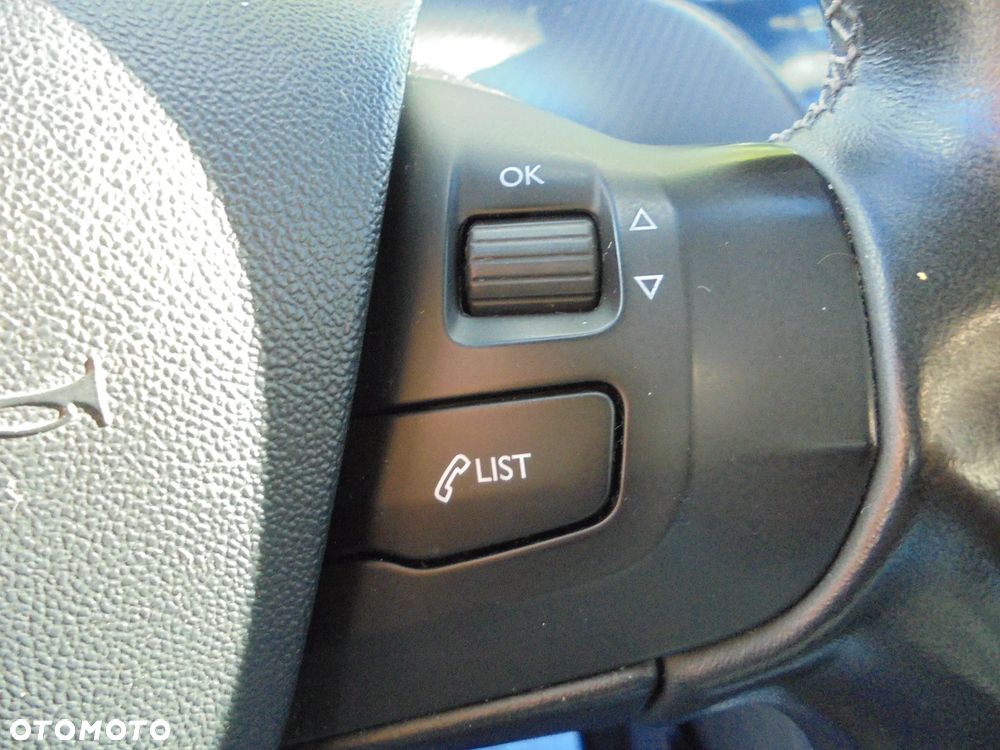 Peugeot 2008 BlueHDi FAP 120 STOP & START Business-Line - 19