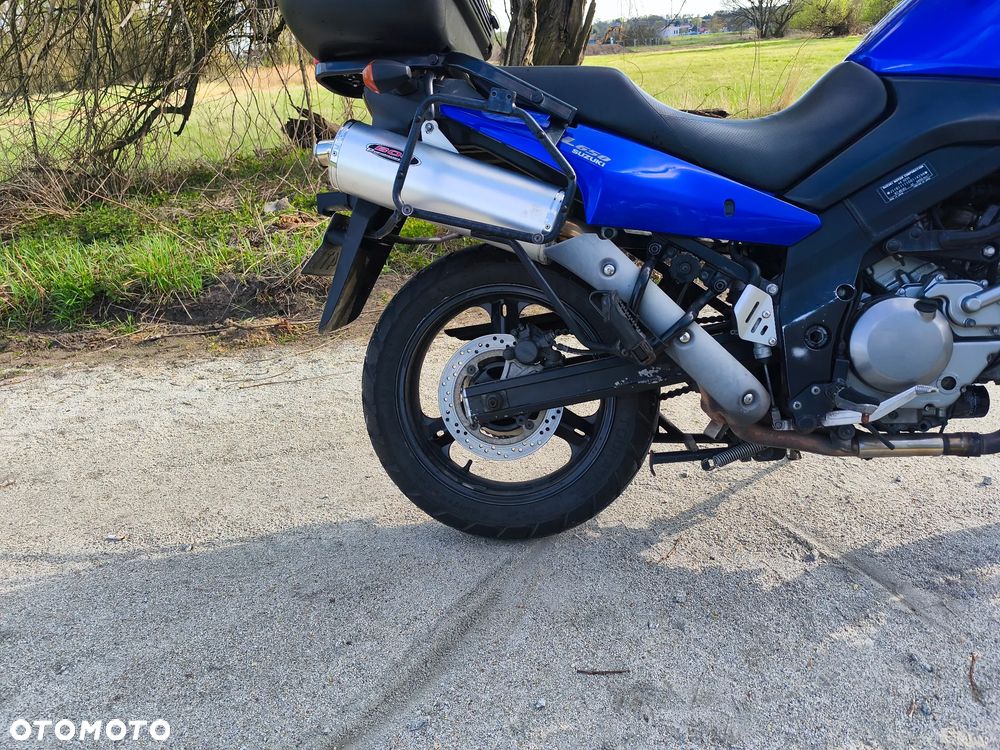 Suzuki V-STROM - 12