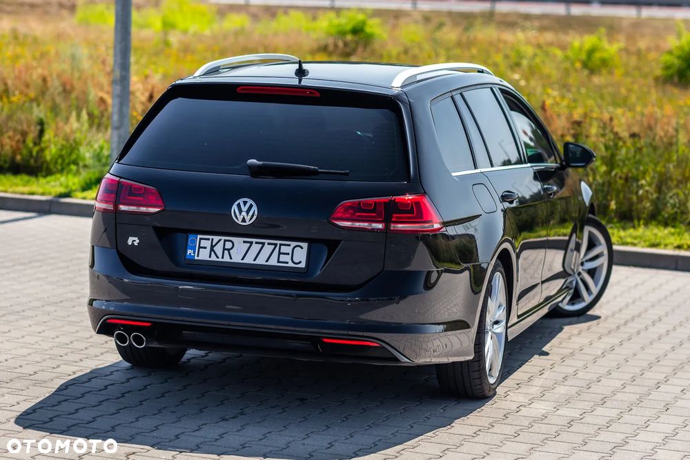 Volkswagen Golf - 10