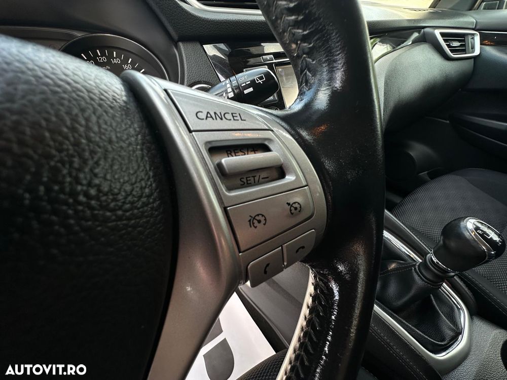 Nissan Qashqai 1.6 DCI TEKNA - 19