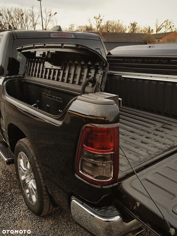 RAM 1500 Crew Cab Shortbed Bighorn - 16