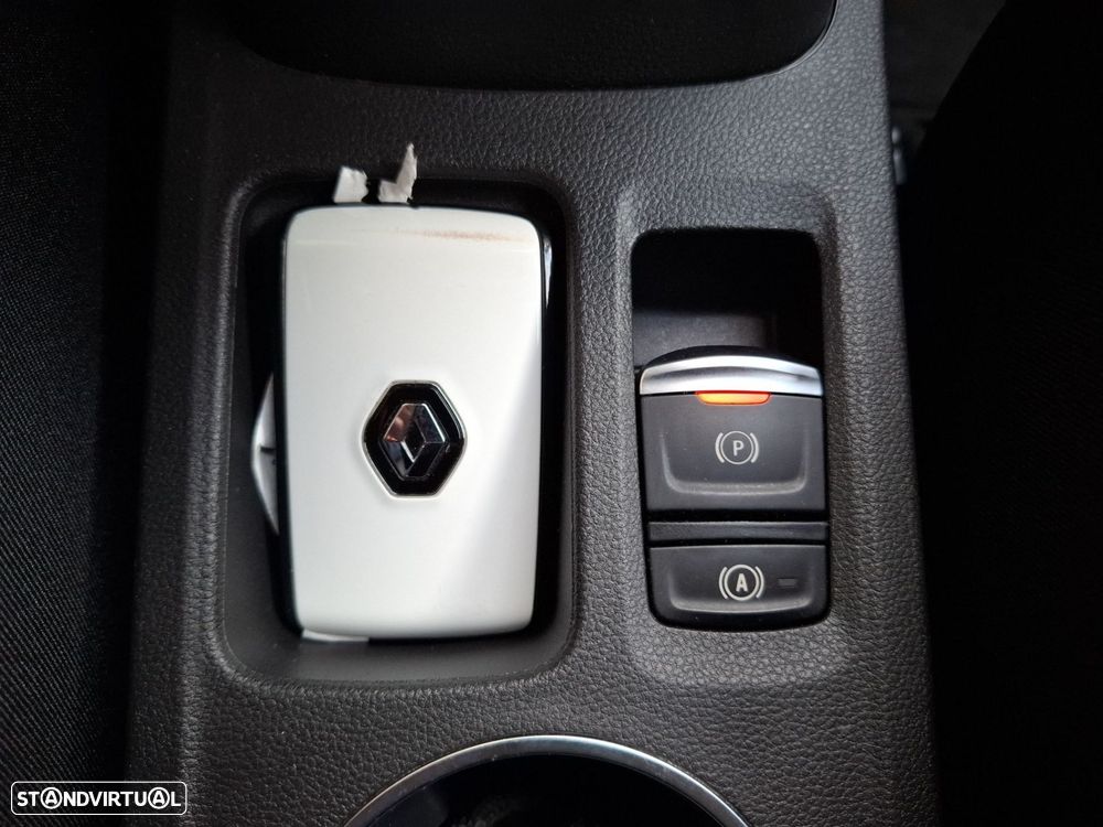 Renault Captur 1.0 TCe Techno Bi-Fuel - 23