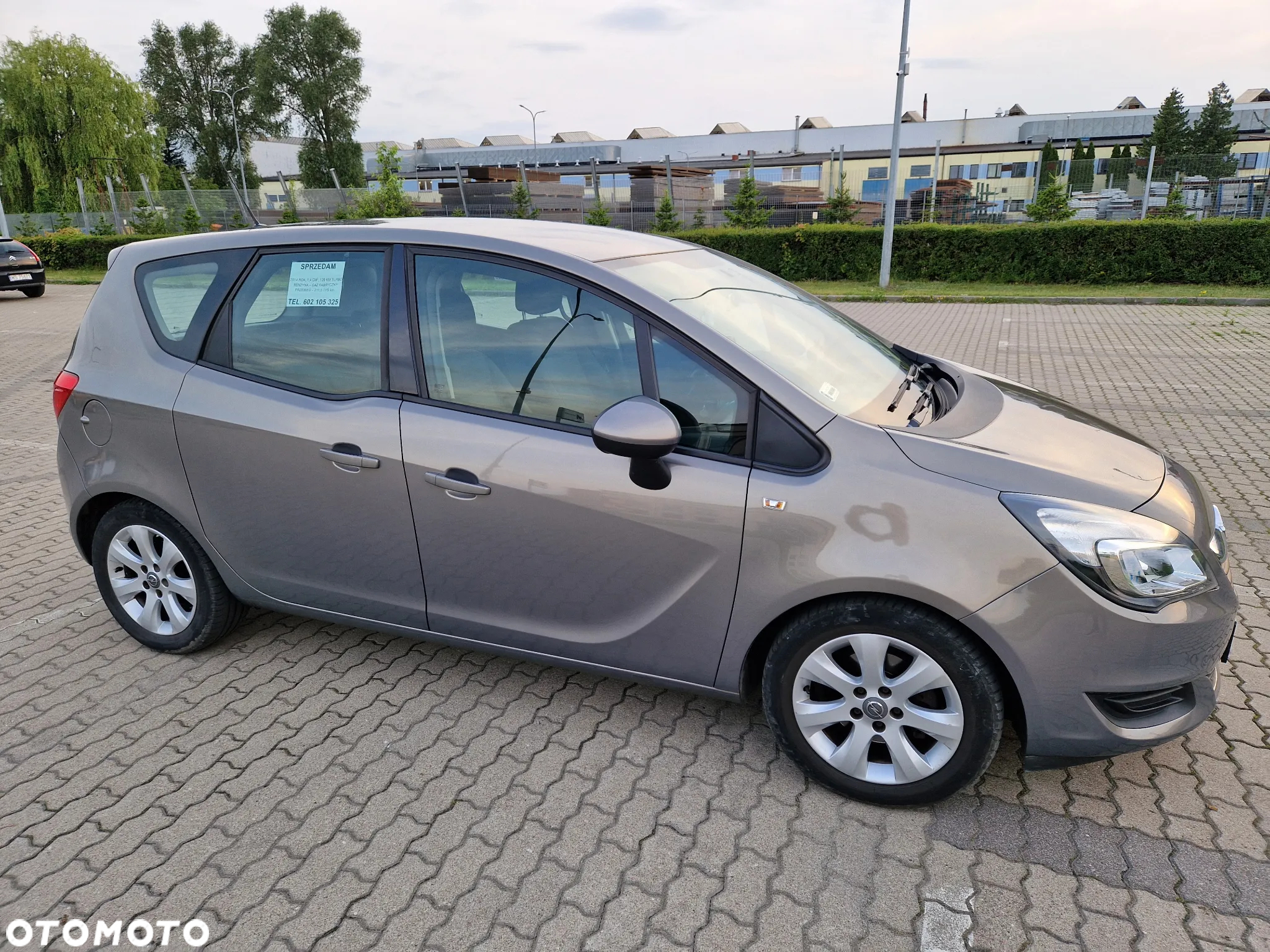 Opel Meriva - 12