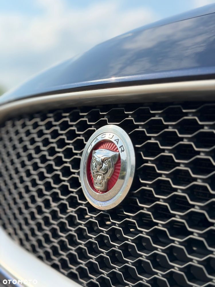Jaguar XF 3.0 V6 S - 11
