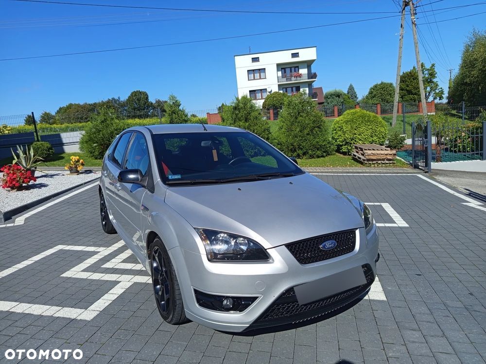 Ford Focus 2.5 ST - 1