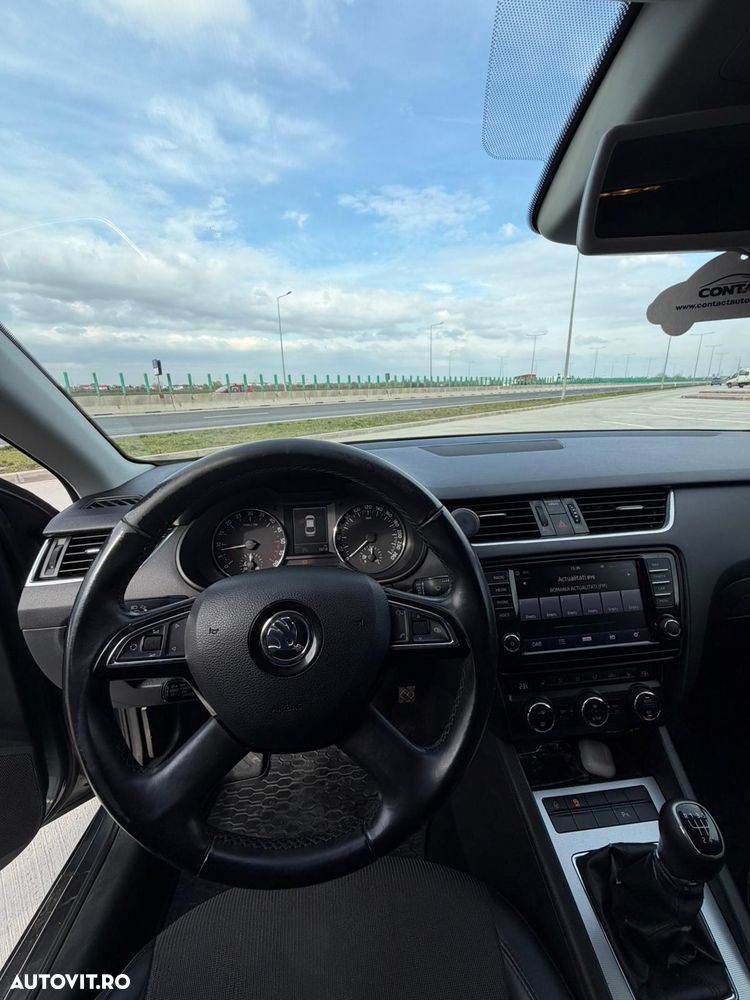 Skoda Octavia 1.6 TDI ELEGANCE - 12