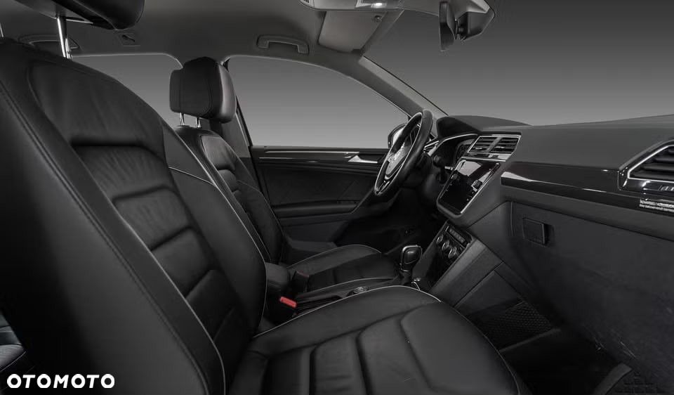 Volkswagen Tiguan 2.0 TDI SCR 4Mot R-Line DSG - 12