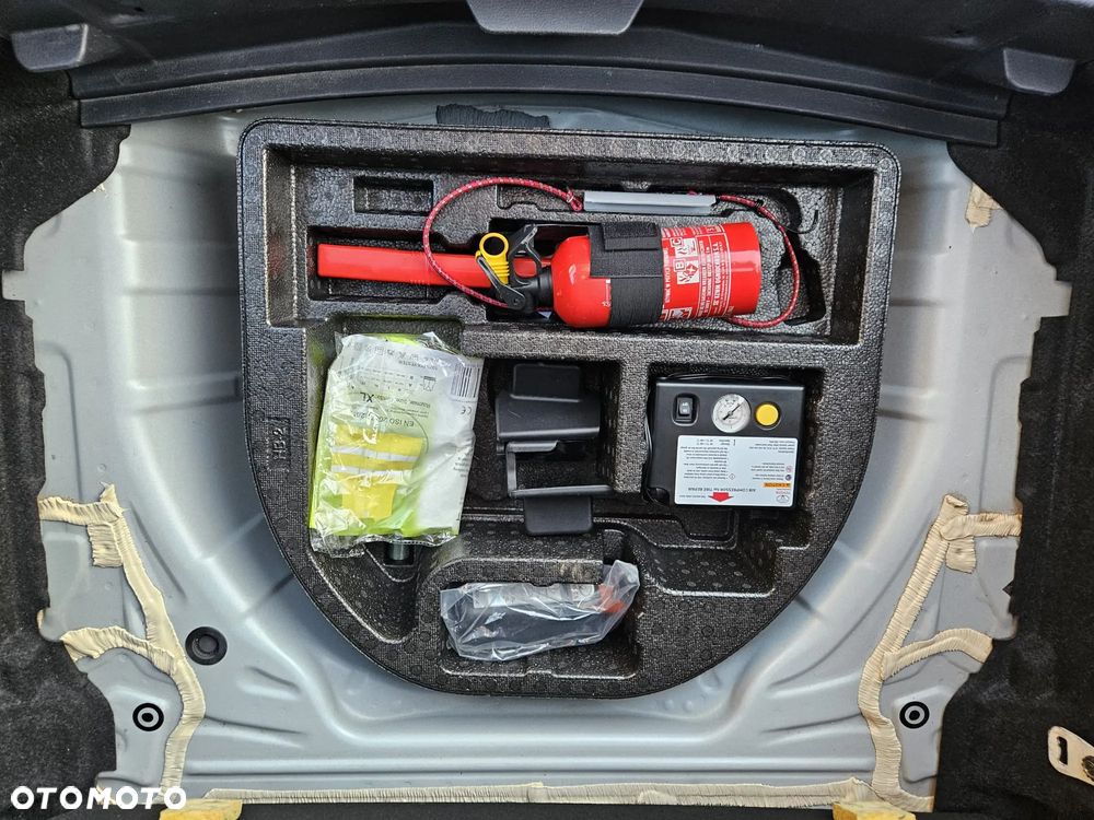 Toyota Auris 1.33 VVT-i Active - 23