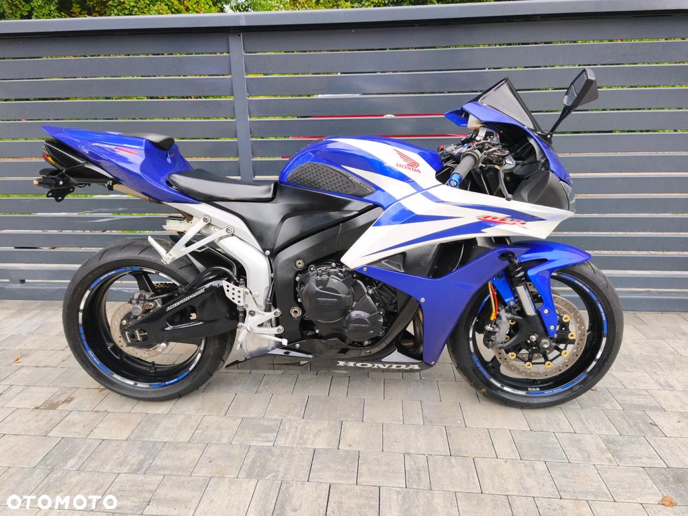 Honda CBR - 1