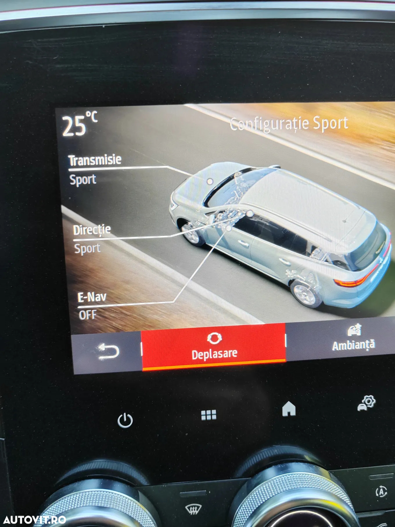 Renault Megane Grandtour E-TECH Plug-in 160 BUSINESS EDITION - 31