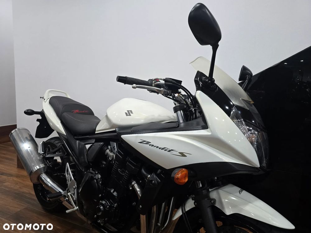 Suzuki Bandit - 1