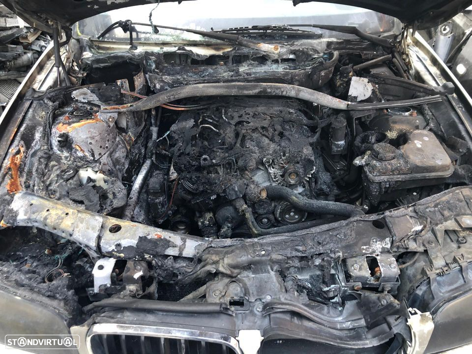 BMW X3 2.0D de 2007 para peças - 7