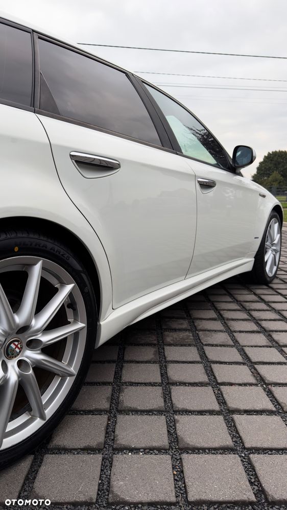 Alfa Romeo 159 1.9 JTDM 16V DPF ti - 17