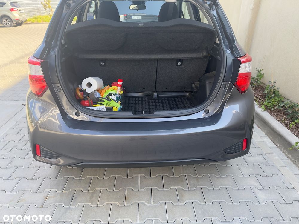 Toyota Yaris - 30