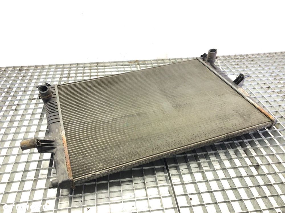 CHŁODNICA WODY  RENAULT MEGANE III liftback (BZ0/1_, B3_) 2008 - 2022 1.6 16V (BZ1B, BZ1H) 81 kW - 4