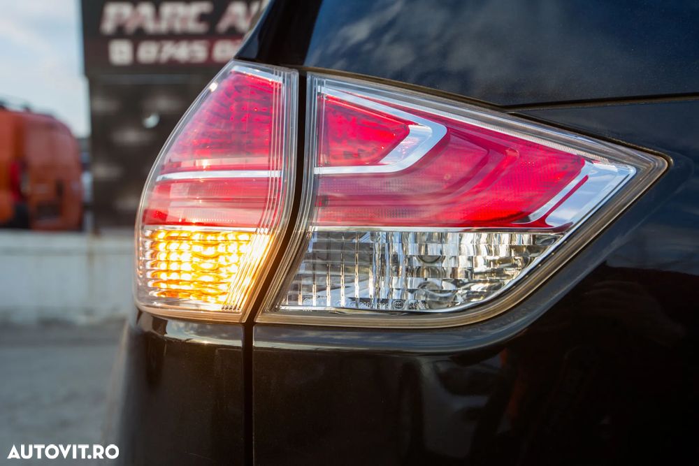 Nissan X-Trail 1.6 dCi Xtronic Tekna - 12