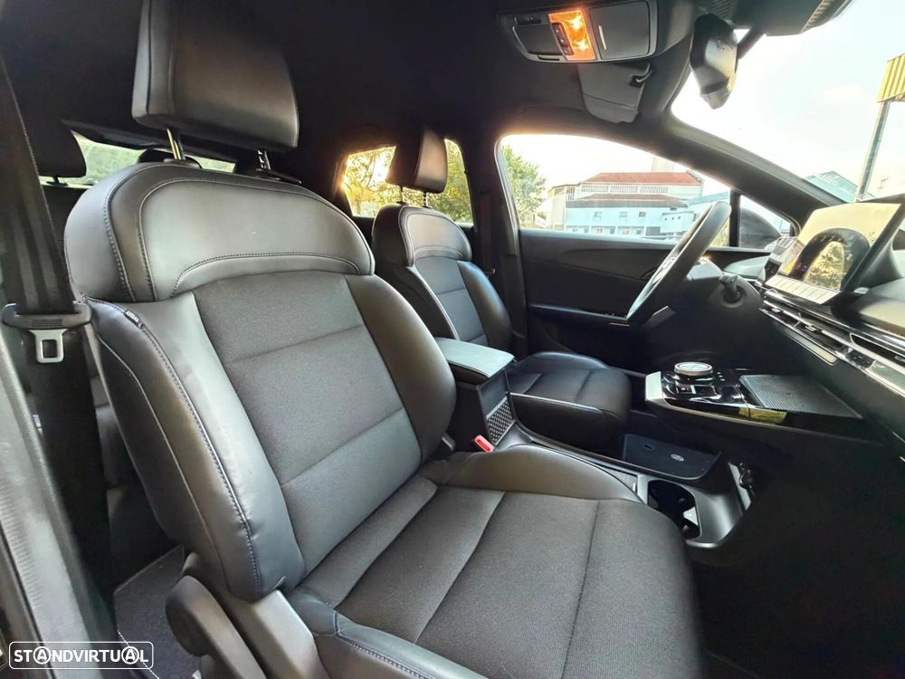 MG MG4 77 kWh Extended Range Luxury - 21