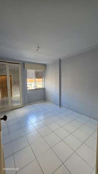 T1 - REBOLEIRA - 43m² - Grande imagem: 2/6
