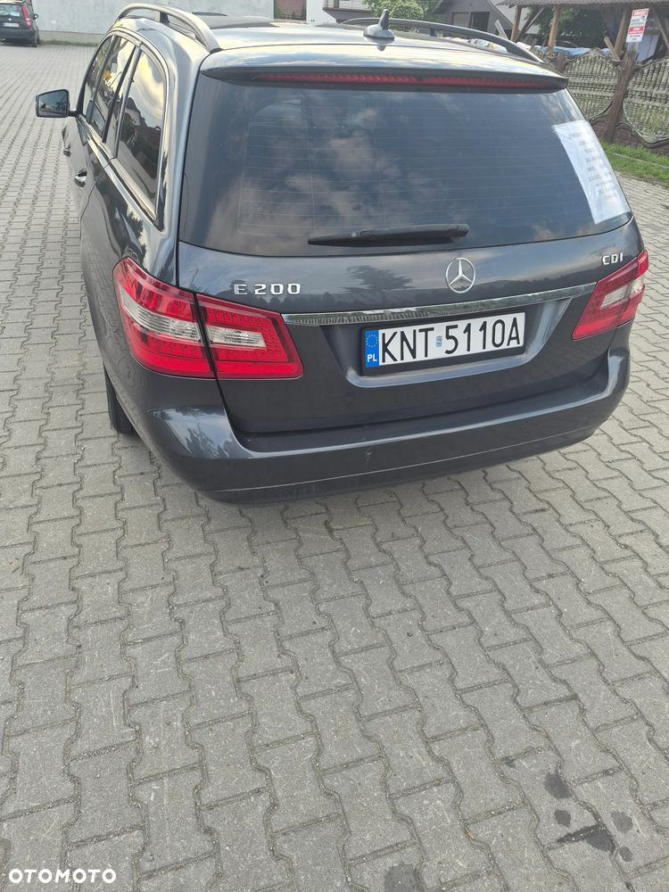 Mercedes-Benz Klasa E 200 CDI DPF BlueEFFICIENCY - 3