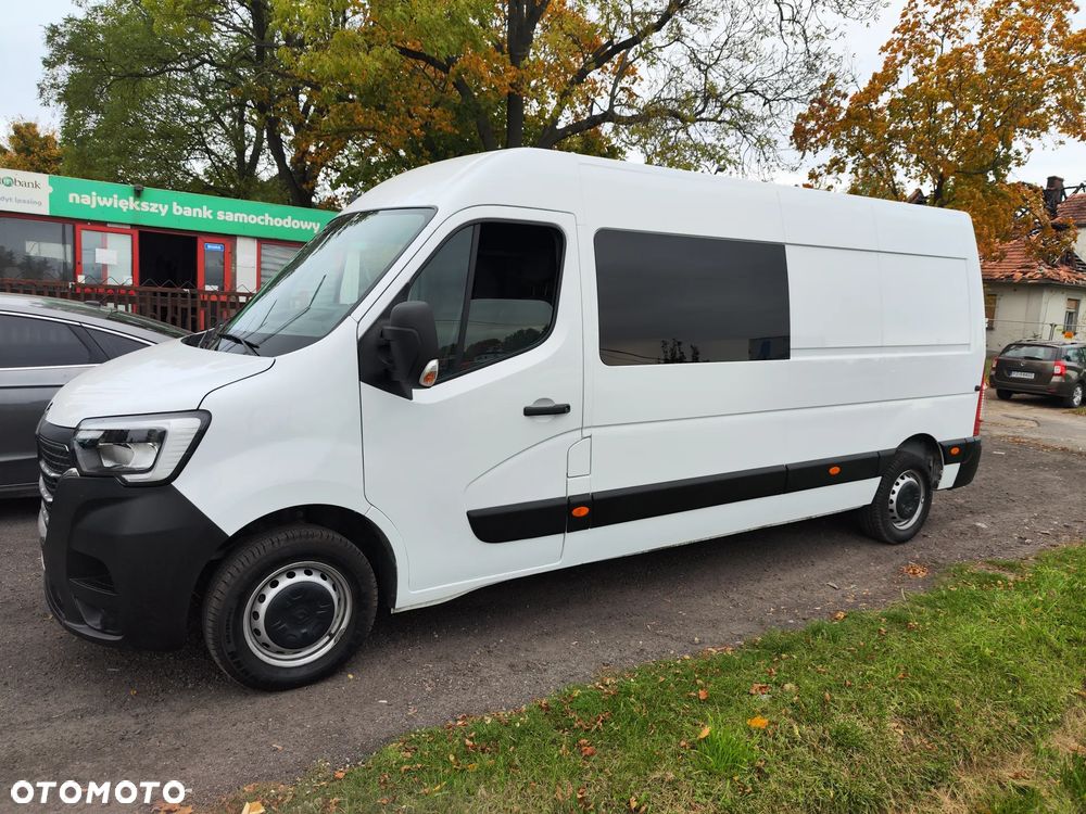 Renault Master  brygadówka 7 osób - 2