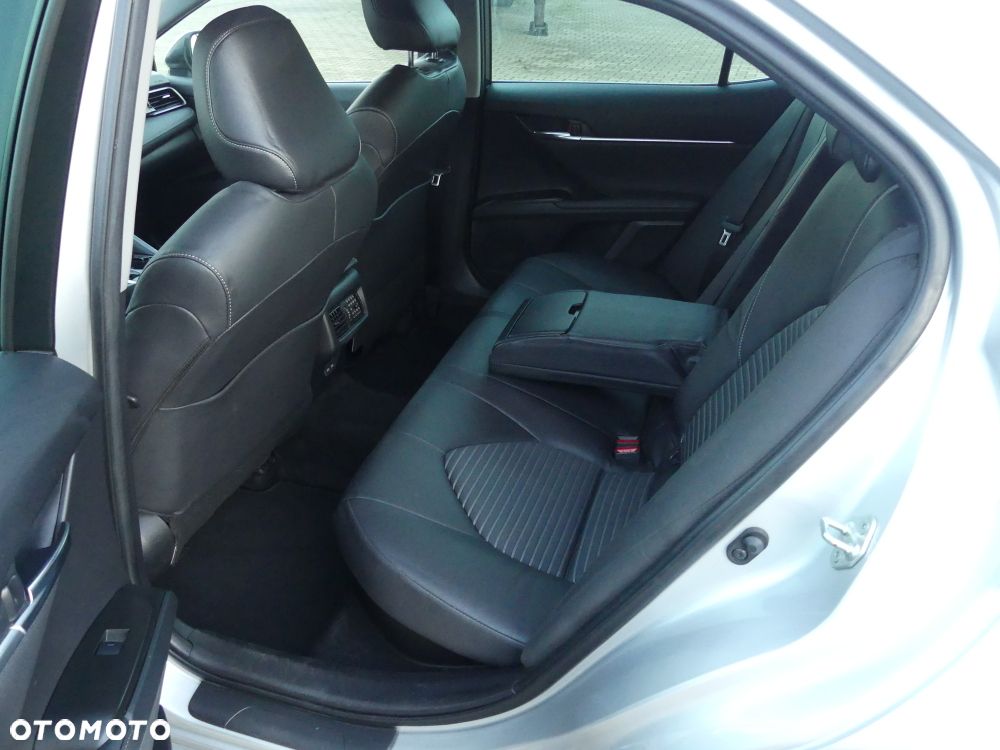 Toyota Camry 2.5 Hybrid Prestige CVT - 11