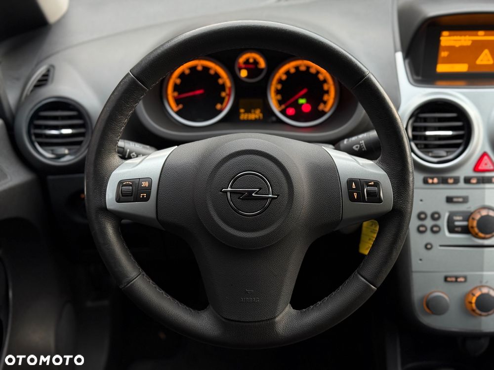 Opel Corsa 1.4 16V Active - 20