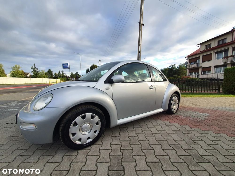 Volkswagen New Beetle - 10