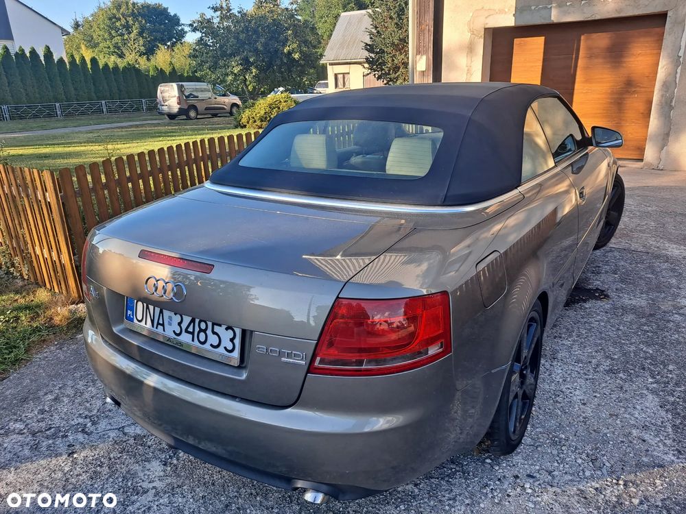 Audi A4 Cabrio - 8