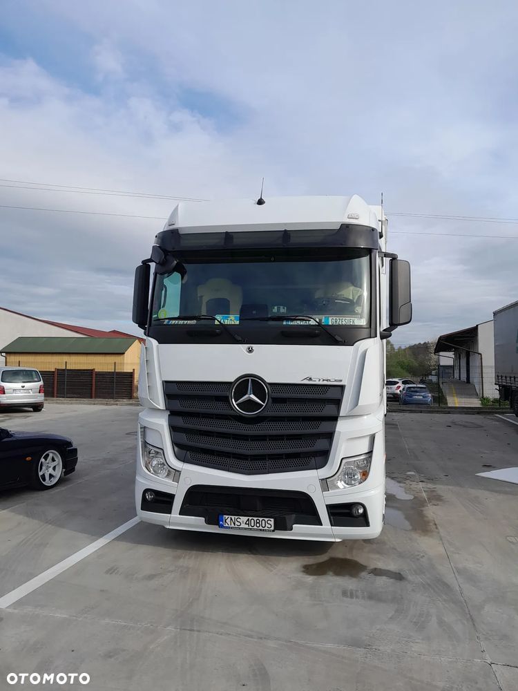 Mercedes-Benz Actros - 8