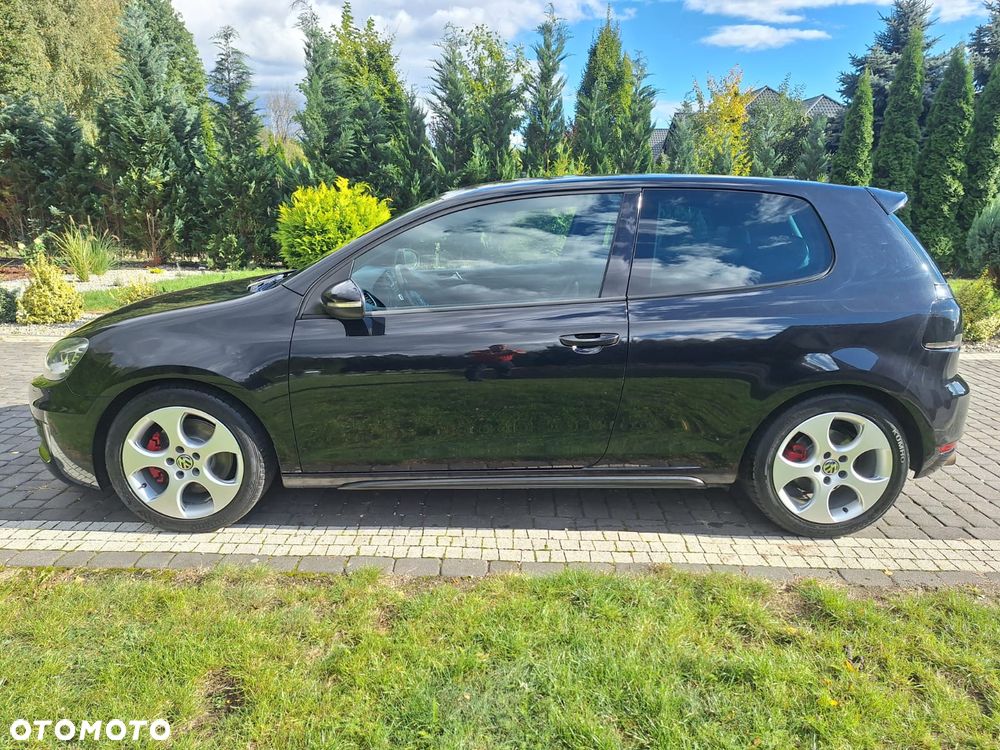 Volkswagen Golf - 4