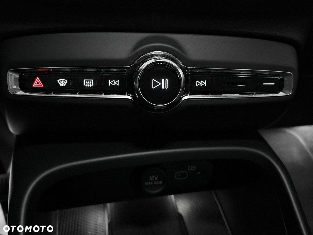 Volvo XC 40 B5 B AWD Ultimate Bright - 27